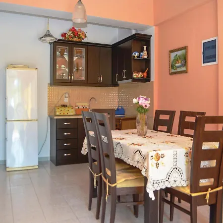 Two-bedroom In アパート